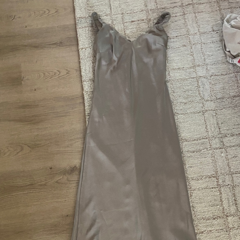 Elegant Gray Satin Evening Dress